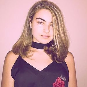 Meet your Posher, Valentina